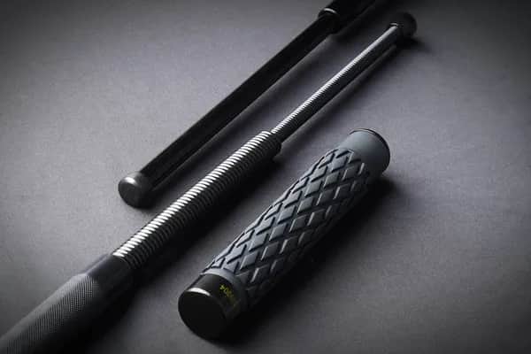 Pałka teleskopowa w Polsce: legalna czy broń? Uniknij problemów!